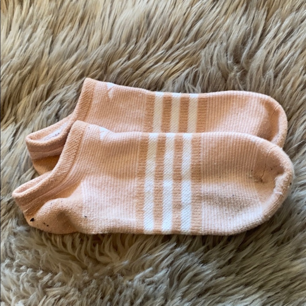 Pair beige socks!